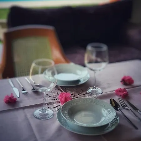 Huzur Villa , 4 Yatak Odali , 8 Kisilik , Muestakil Villa, Oezel Havuzlu