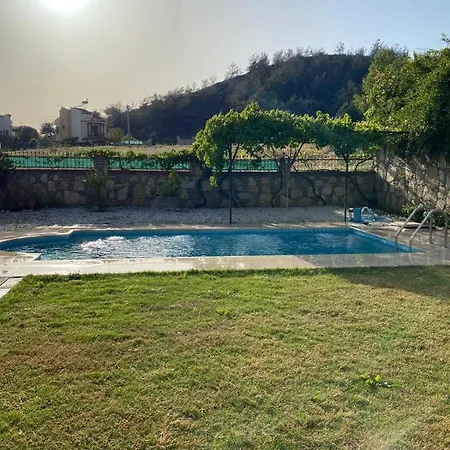 Huzur Villa , 4 Yatak Odali , 8 Kisilik , Muestakil Villa, Oezel Havuzlu *