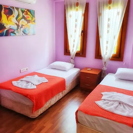 Huzur Villa , 4 Yatak Odali , 8 Kisilik , Muestakil Villa, Oezel Havuzlu Fethiye